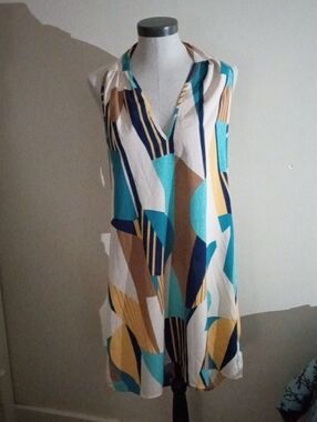 Backless Geometric V-Neck Shift Dress in Teal, Mustard & Navy